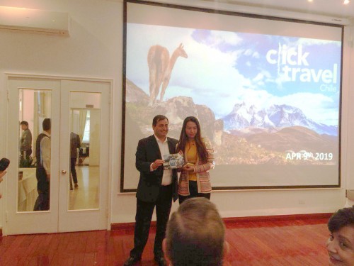 尊旅环球游创始人黄予参加智利大使馆分享会