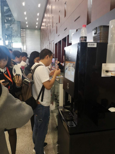 包嘟嘟带你打卡联通合作伙伴大会的网红展点