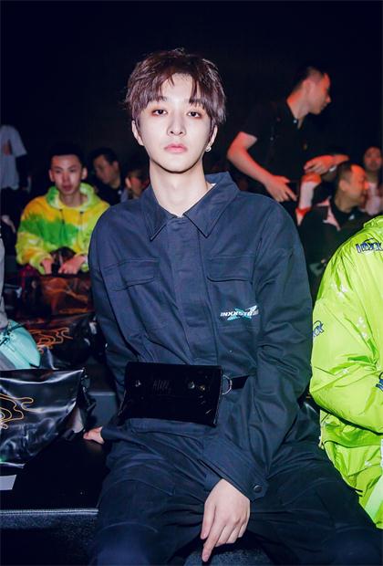 INXX带来2019 A/W "SuperstrINg/超弦" Fashion Show