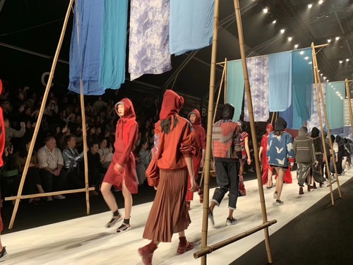 JICHENG2019FW绣染乃发生 用炫彩染料演绎中国元素