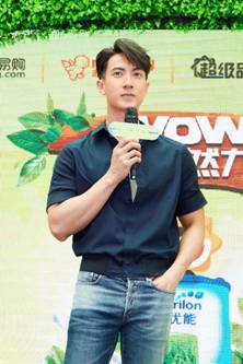 诺优能、苏宁开设育儿课堂 诺优能品牌代言人吴尊惊喜现身