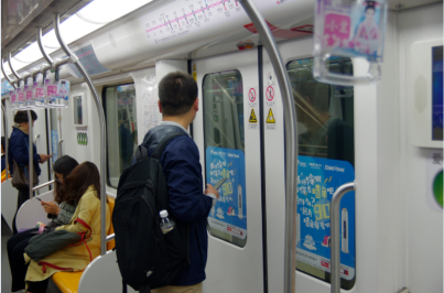 “急速冷笑话”地铁专列上线 奥克斯京东巅峰24小时即将开启