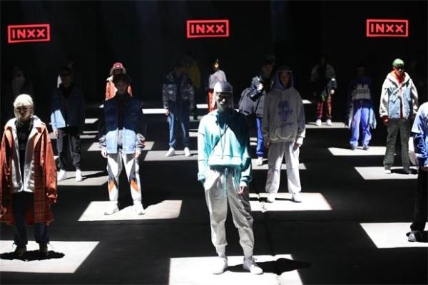 INXX带来2019 A/W "SuperstrINg/超弦" Fashion Show