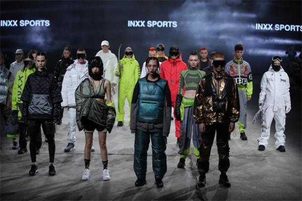 INXX带来2019 A/W "SuperstrINg/超弦" Fashion Show