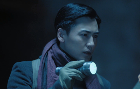 帅气爷爷庄启明下线 许璟琨《黄金瞳》收官