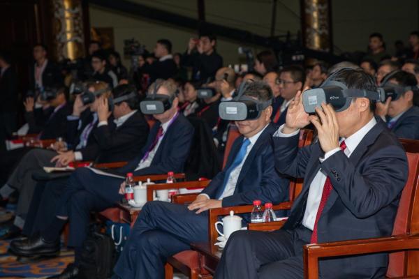 76届中国教育装备展，Pico 展示5G+8K VR直播方案