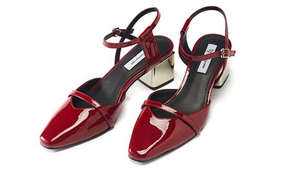 Luxury Rebel漆皮小红鞋 满足对时髦凉鞋的一切需求