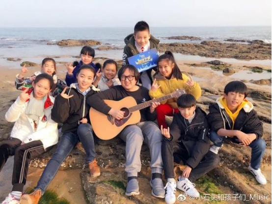 他用创新方法做儿童声乐教育，结果令人赞叹，网友：好听到想哭