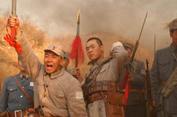 历史需铭记，《民国谍影》《后手》为历史衍生题材探求爆款之道