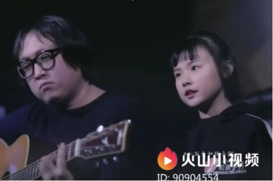 他用创新方法做儿童声乐教育，结果令人赞叹，网友：好听到想哭