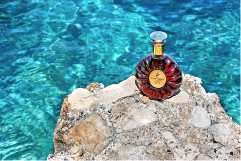 Rémy Martin人头马携手品牌挚友江一燕、袁弘共赴戛纳电影非凡之旅