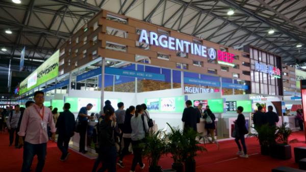 非同凡“牛”飘香沪上，阿根廷牛肉惊艳“中食展”