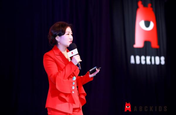 用爱诠释工匠精神 ABC KIDS总裁祁小秋荣获2019中国品牌影响力年度人物