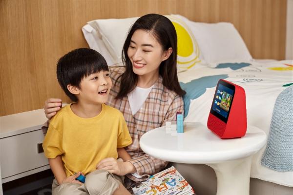 孩子总有问不完的问题 让AI音箱天猫精灵帮你解答