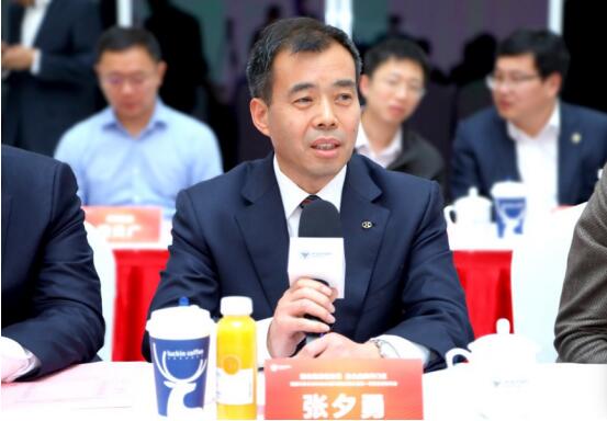 为小微客户打造定制化解决方案 欧曼以2000台“合约车”战略签约开启营销新模式