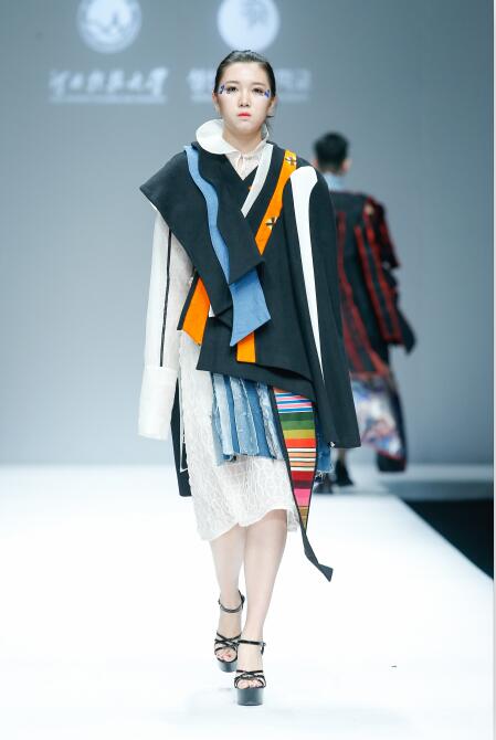 为自己发声——河北科技大学与韩国诚信女子大学2019毕业生作品发布会