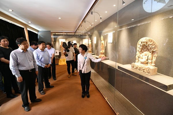 “传统与未来”——石匠文化之禅意精品展在云居寺开展