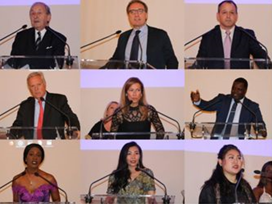 马丽娜女士荣获世界杰出女性奖