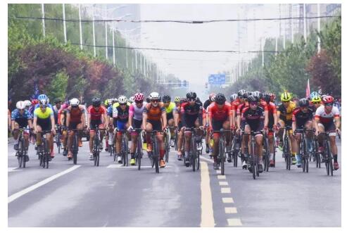 2019环中原自行车公开赛暨“亿隆杯”自行车赛在长垣举行