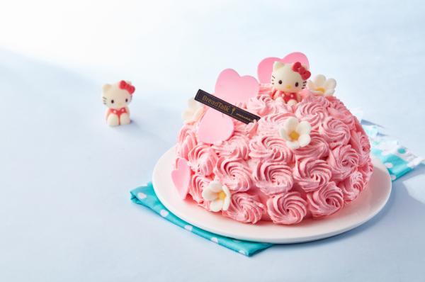 Hello Kitty萌卷而来 面包新语与你共庆童真年代