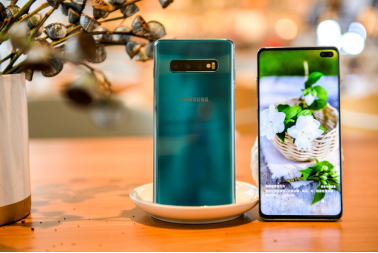 零距离感受高口碑手机——三星Galaxy S10系列