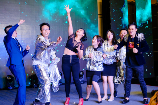 耀•启航”2017级毕业晚宴：行远帆，耀启航|IMBA2.0