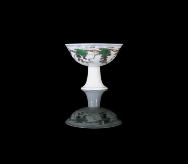 万历青花不可得，百年韵味犹可赏