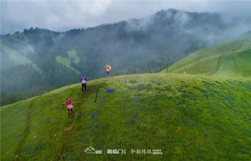 喜临门杯第四届亚太地区商学院新疆挑战赛圆满落幕