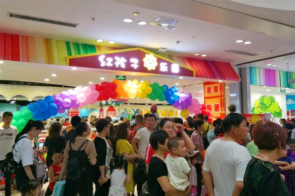 暑假遛娃新去处！济宁苏宁生活广场开启”儿童乐园”