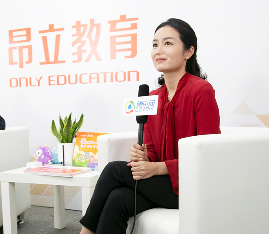 昂立教育周年庆，昂立集团常务副总裁王晓波做客直播间谈教育
