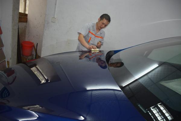 特斯拉Model X镀晶后,宛如换了一身“衣裳”