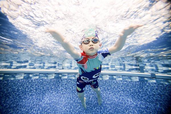 优范儿亲子游泳应邀出席2019腾讯智慧育儿“与你童行”高峰论坛