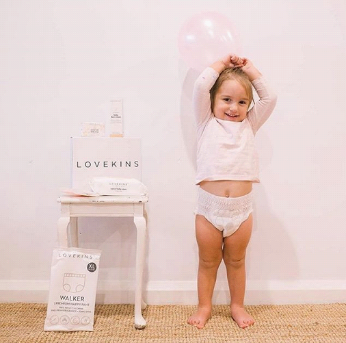 一条Lovekins纸尿裤，如何为宝宝的无限可能，打下自由基础