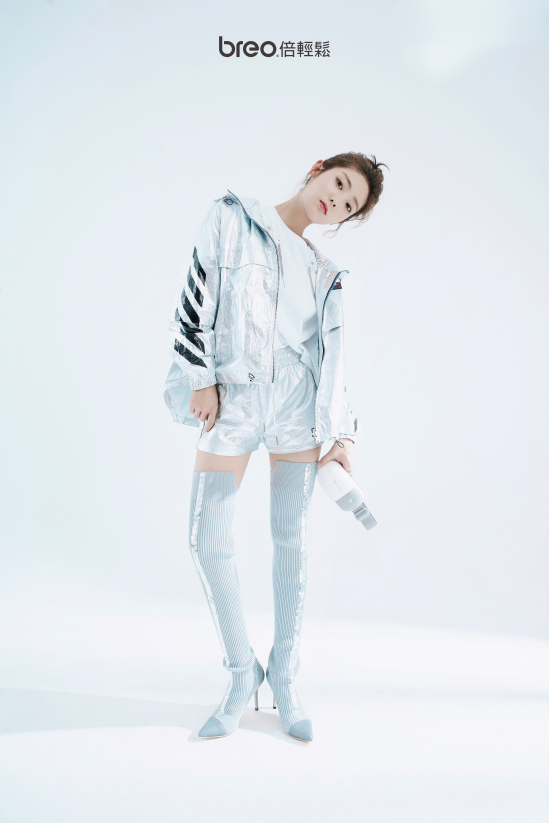 邢菲倍轻松,灵气少女司徒末的双眼藏满了故事