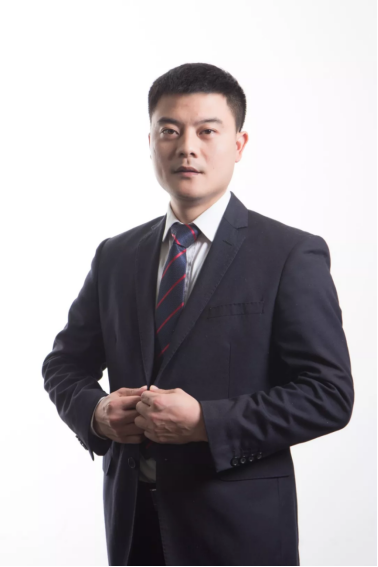 从职业经纪人到德佑店东 创业路上不惧挑战