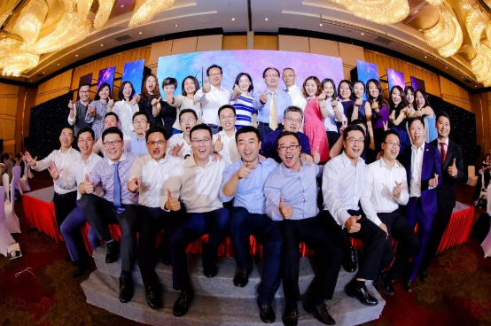 “耀•启航”2017级毕业晚宴：行远帆，耀启航|IMBA2.0