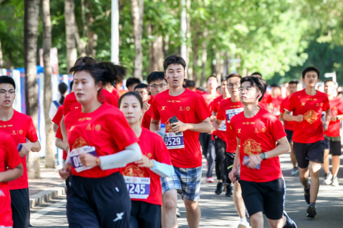 “吉”跬步，至千里！校园星座跑，伴你一路前行