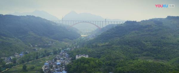 记录时代新地标 《最美中国 大有可观》走进第一高墩平塘特大桥