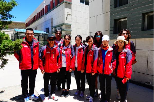 筑梦体育教育 5100基金携手世界冠军西藏公益行