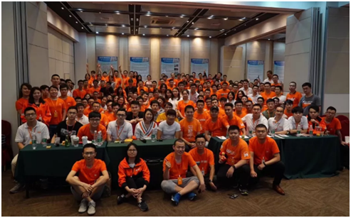 货拉拉特约讲师Ada登顶珠峰