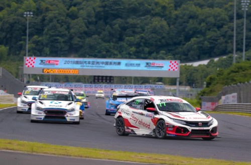 TCR China 力魔凡事得车队黄楚涵陆淦包揽冠亚 东风本田谢欣哲第三