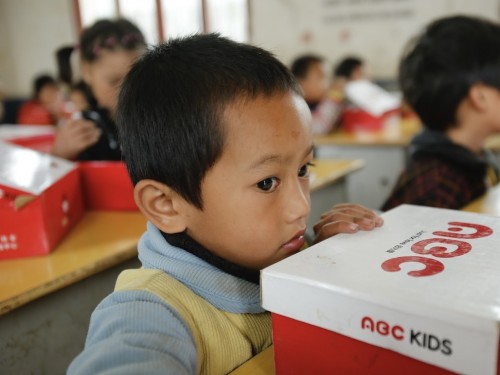 ABC KIDS：儿童鞋服行业的“公益践行者”