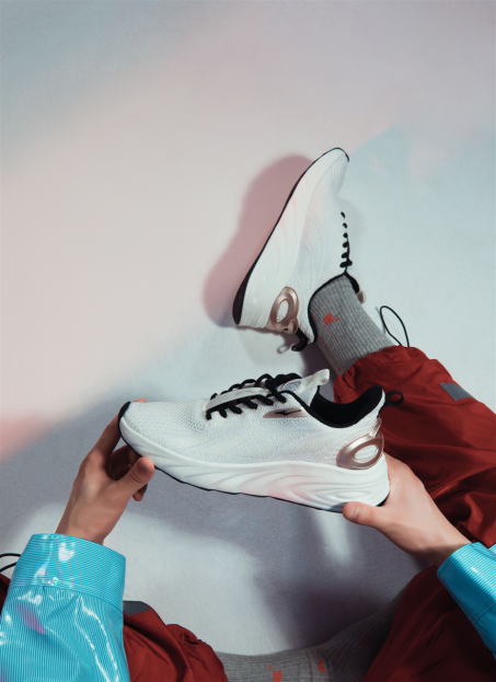 只知道YEEZY,不知道“天枢奇弹”,那你就OUT了