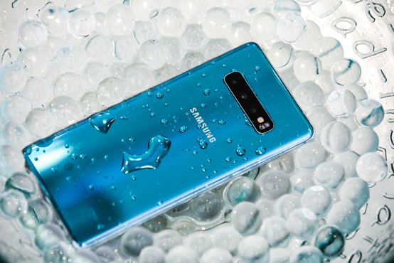 夏日限定！高颜值的三星Galaxy S10|S10+烟波蓝款购机福利来袭