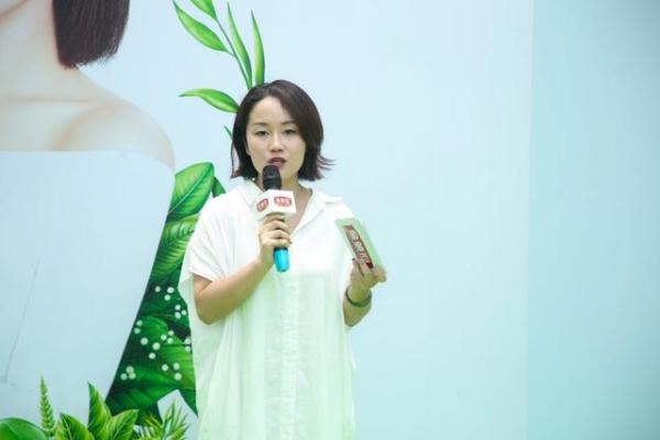 金领冠有机塞纳牧京东线上首发！塞纳牧缘何成为品质妈妈的不二之选！