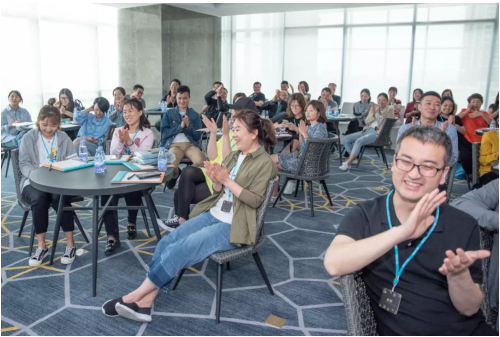 能试40种滑板车的micro旗舰店你见过吗？