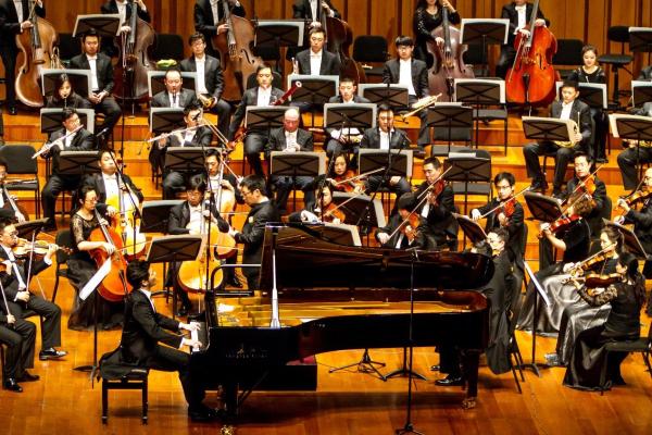 长江钢琴出征“柴赛” 民族品牌文化兴邦