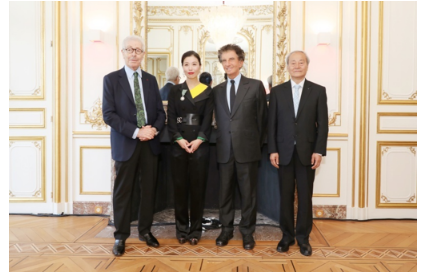 开创中法文化艺术交流新时代 赵倩女士获颁法兰西骑士勋章