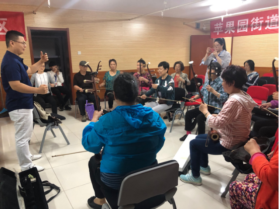 活跃基层文艺生活 让群众不再是“前排看客”