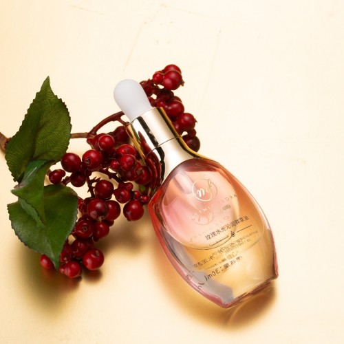 花嘉“小鲜油”闪耀上市，为肌肤注入鲜花保鲜能量